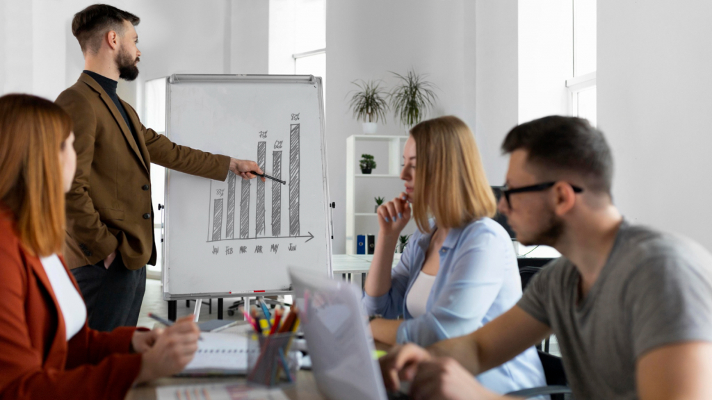 Sales Pitches Made Simple: A Practical Guide to Winning Clients