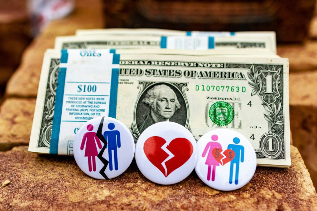 Financial Infidelity: Signs, causes & solutions (+ REAL stories from couples)